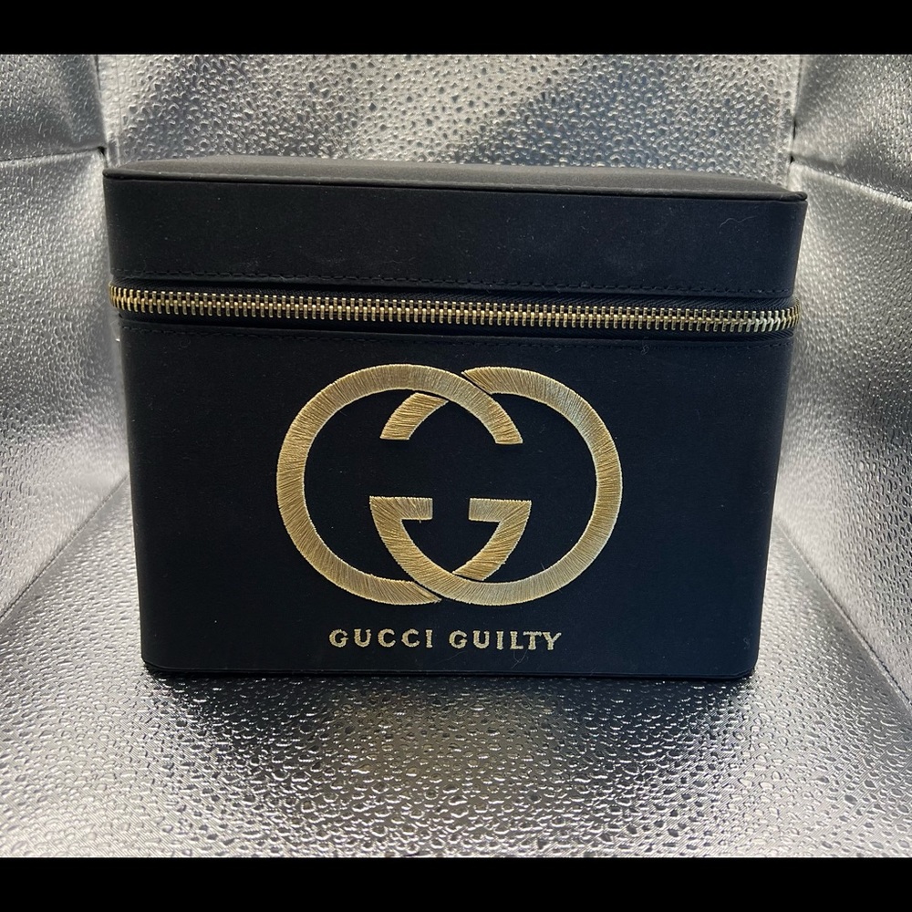 Brand New Embroidered Gucci Makeup Bag Cosmetic Tote Train Case Authentic